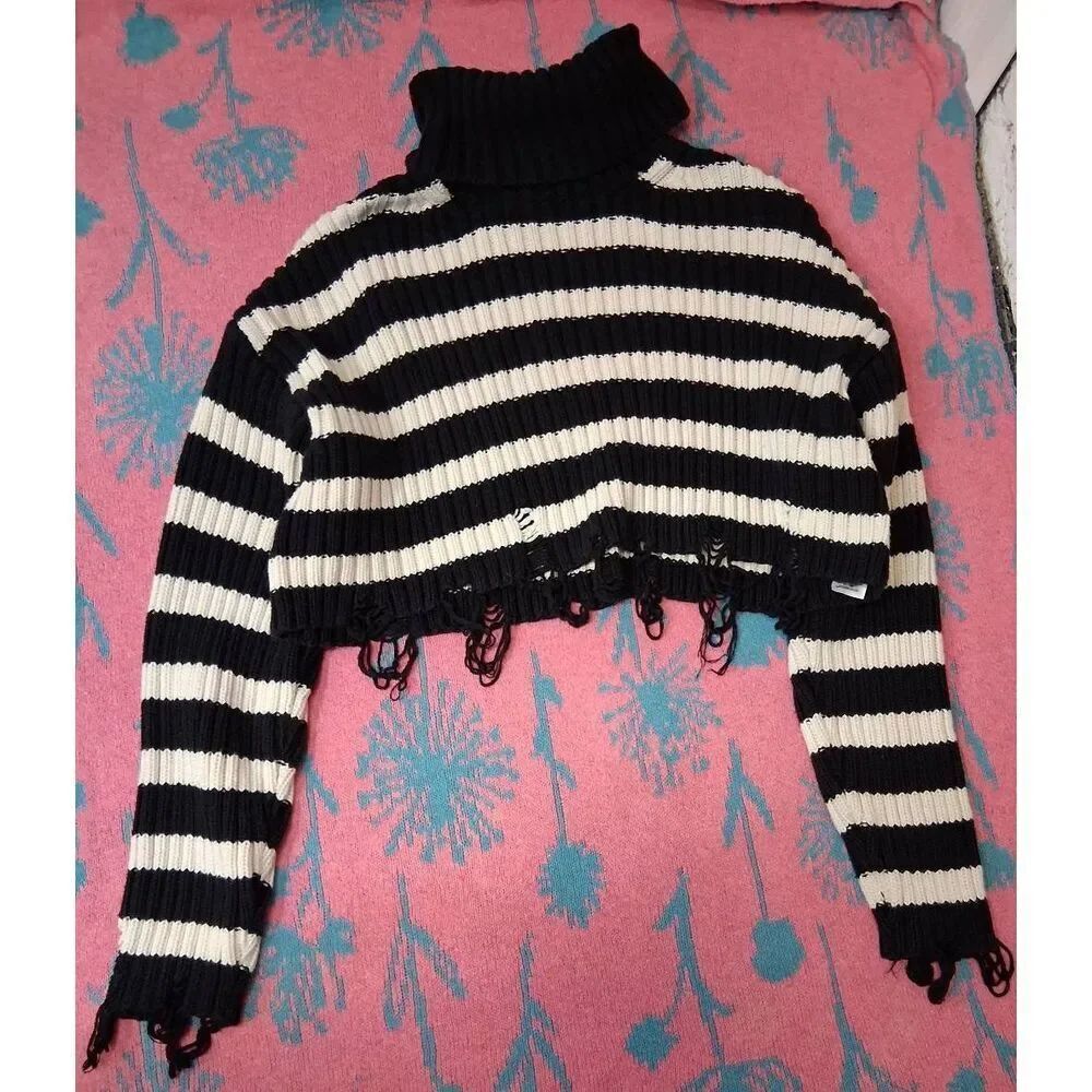 Zara women large cropped sweater boxy cotton all 4 seasons factory ripped black